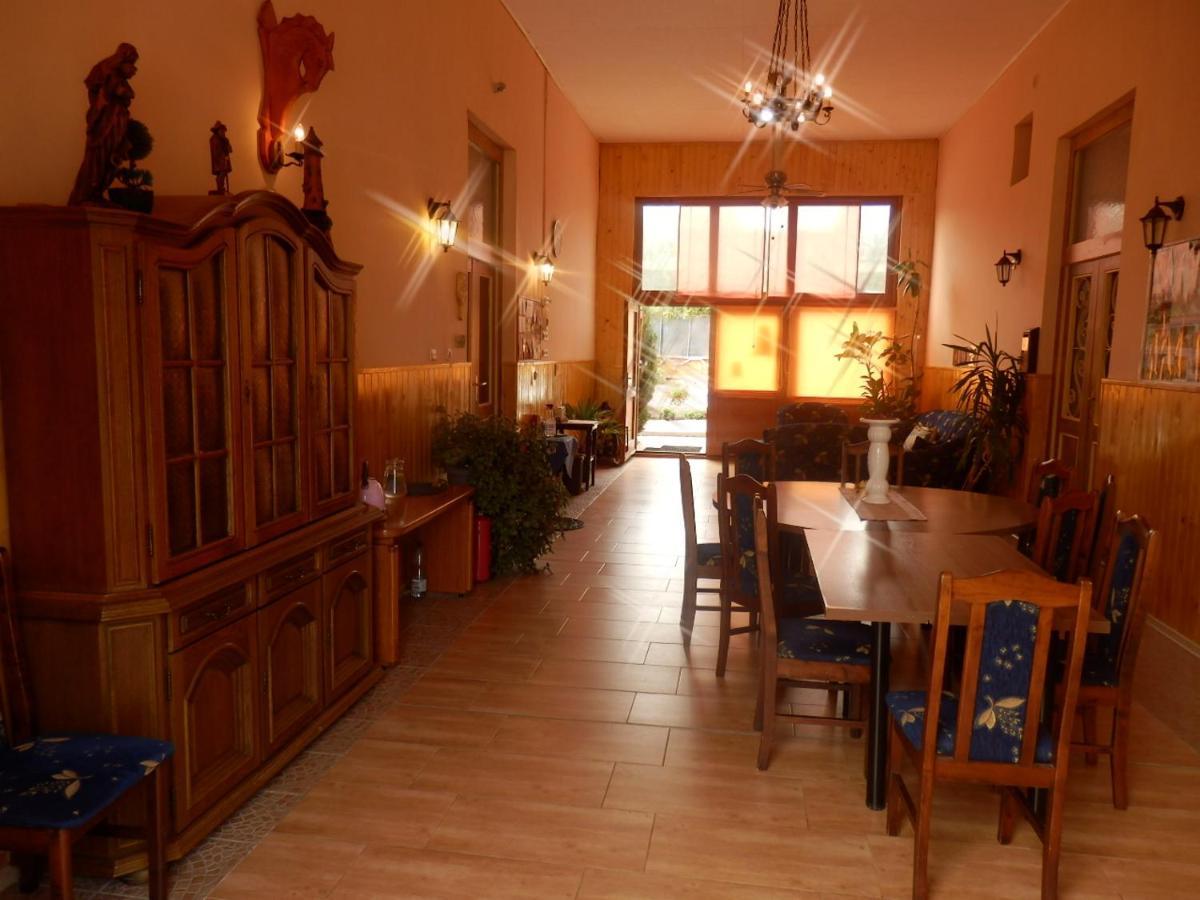Guesthouse Ilona Velky Kamenec Exterior foto